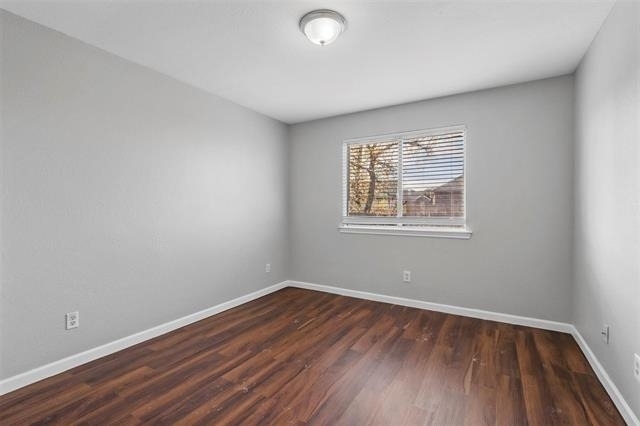1716 Manor Garden - Photo 5
