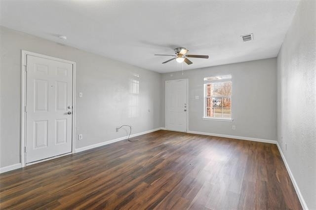 1716 Manor Garden - Photo 7