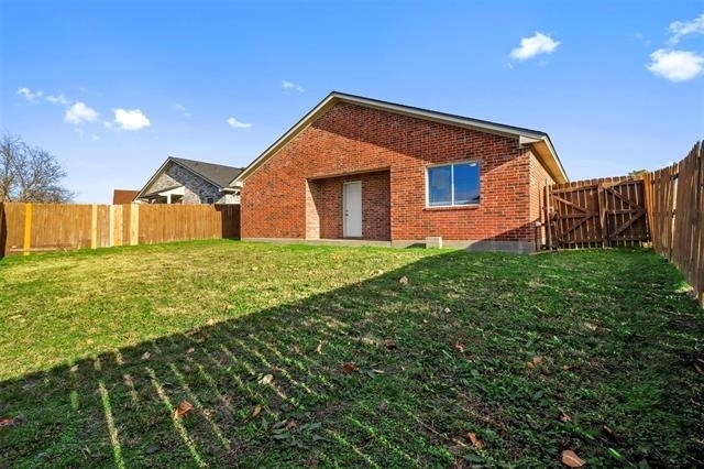 1716 Manor Garden - Photo 15