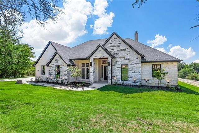 1064 Glenoaks Drive - Photo 3