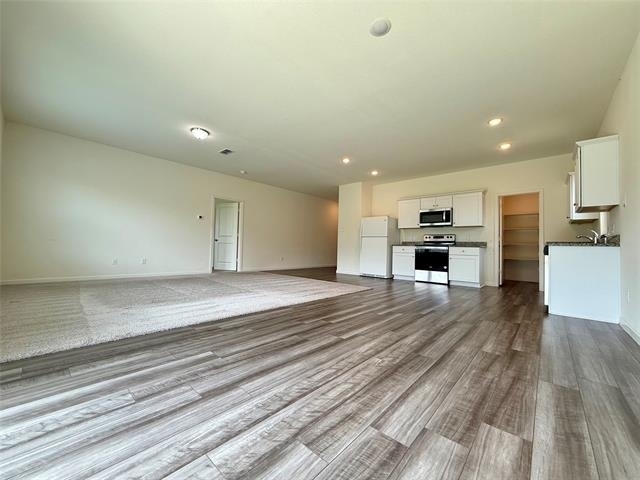 713 Cherry Blossom Street - Photo 6