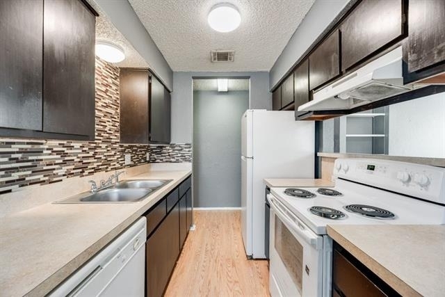 5109 Herrick Court - Photo 8