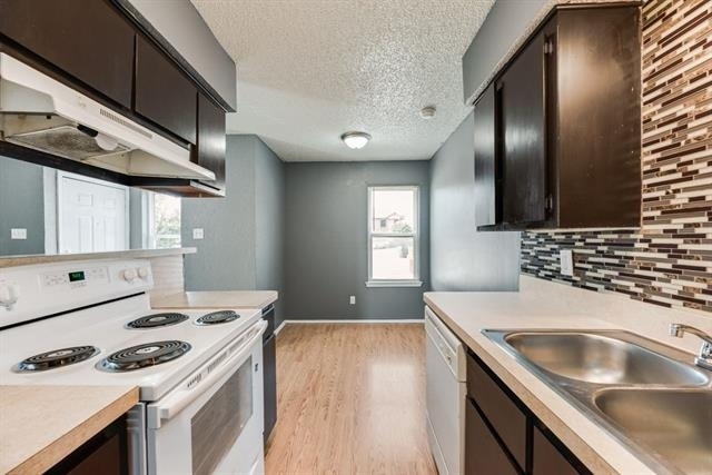 5109 Herrick Court - Photo 9