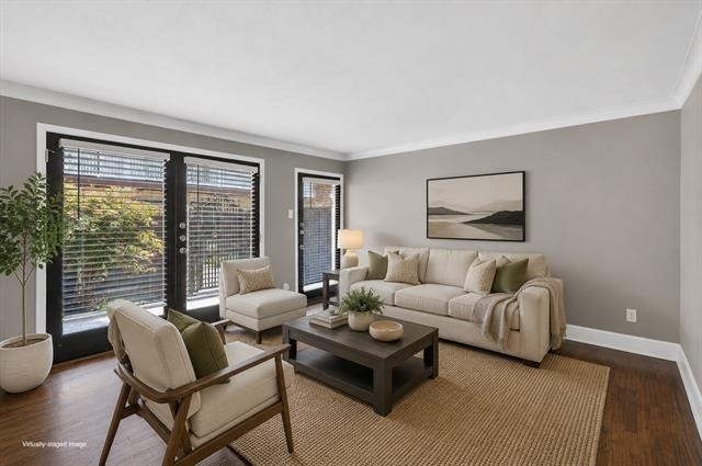 5932 Sandhurst Lane - Photo 4
