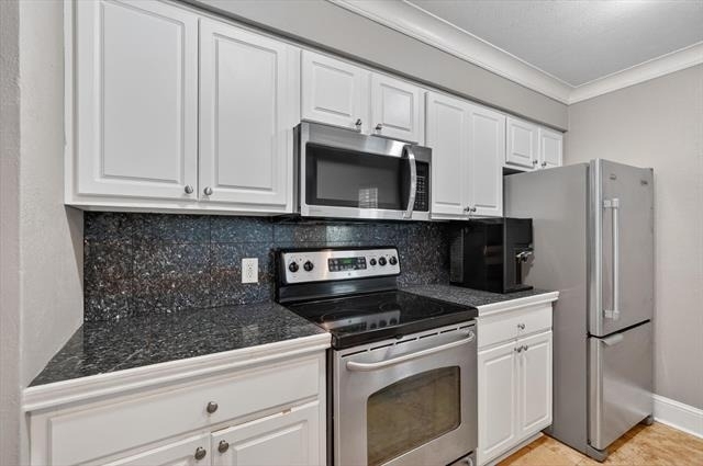 5932 Sandhurst Lane - Photo 18