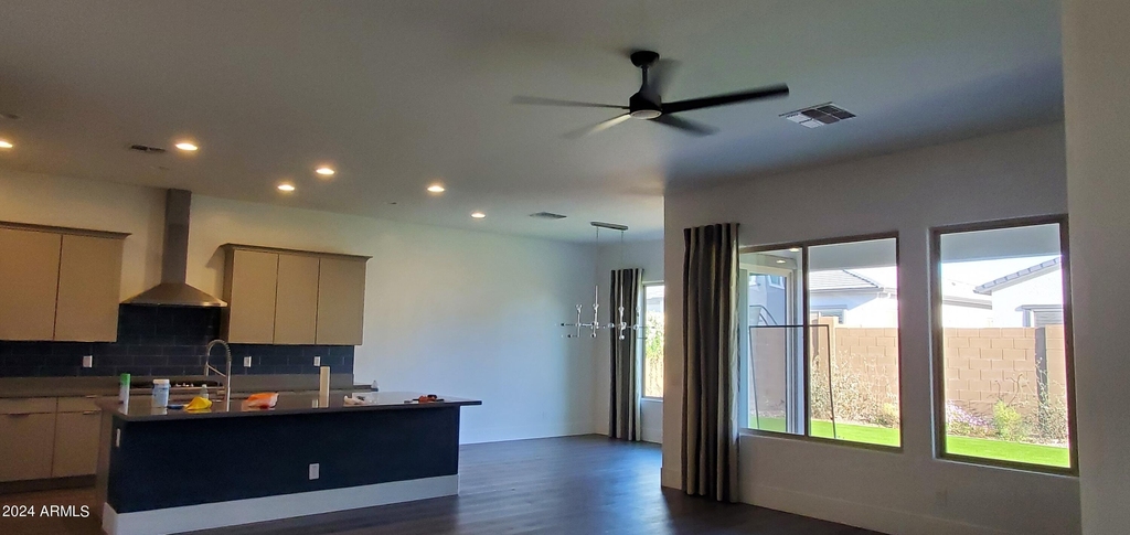 10157 E Strobe Avenue - Photo 5