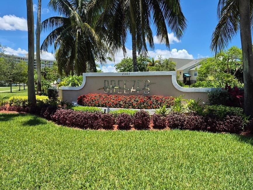 2823 N Course Drive - Photo 0