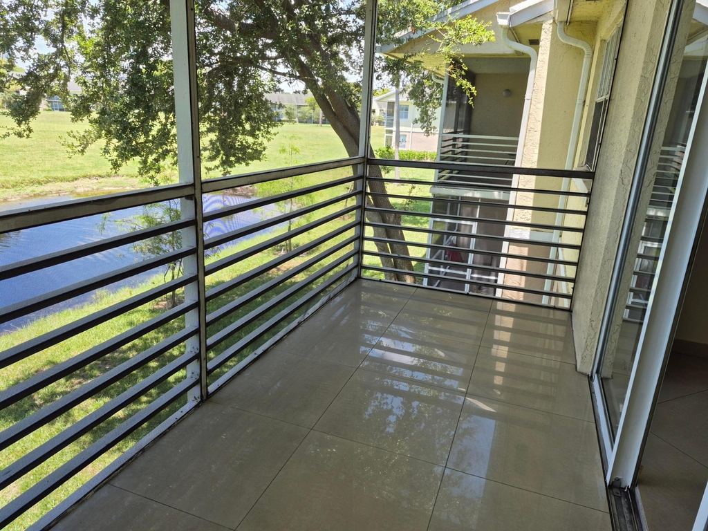 2823 N Course Drive - Photo 14