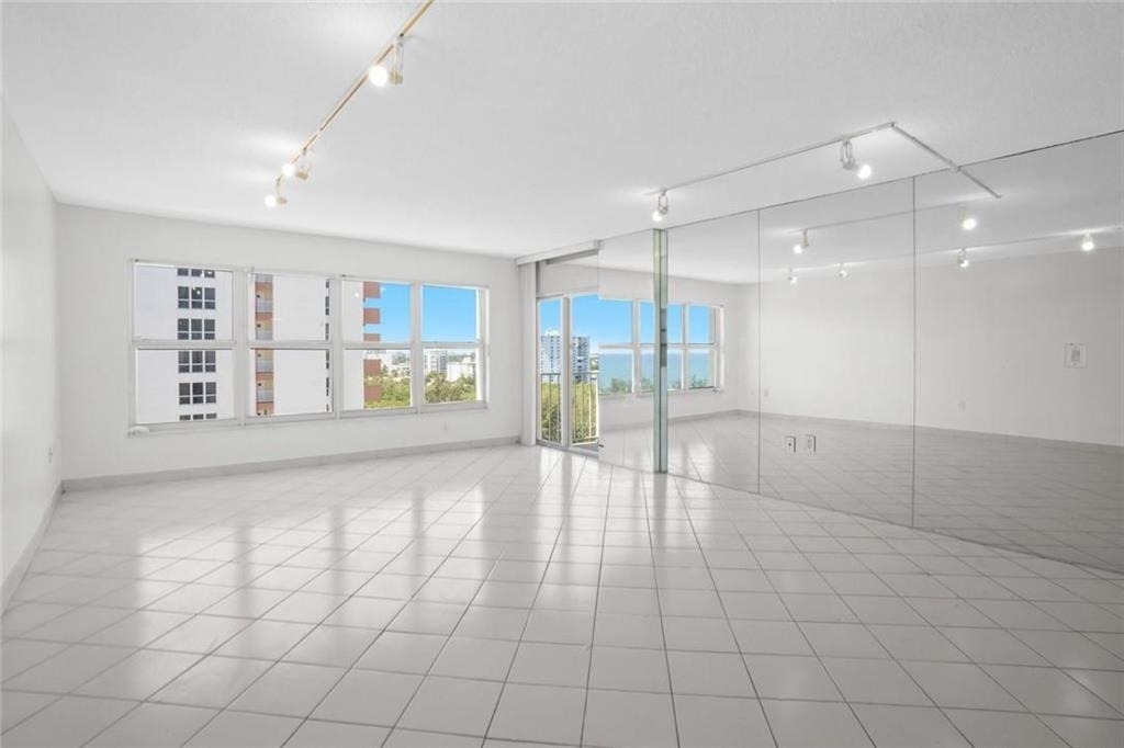 3000 E Sunrise Boulevard - Photo 8