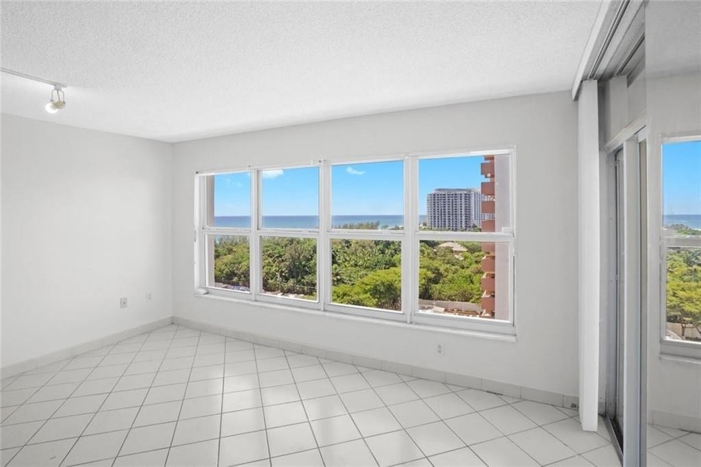 3000 E Sunrise Boulevard - Photo 9