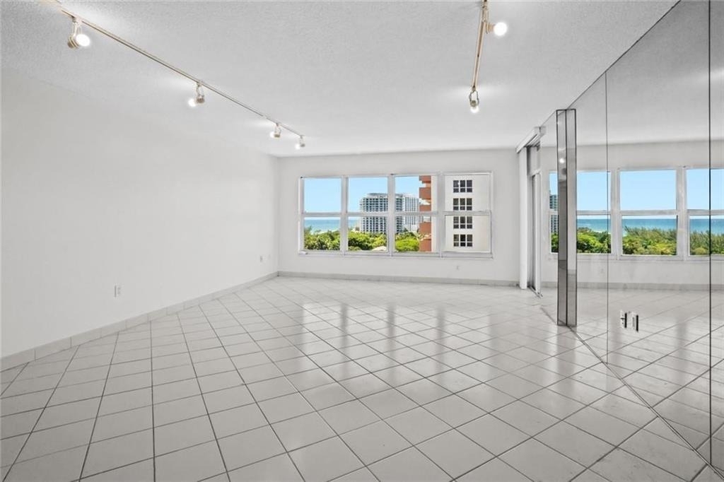 3000 E Sunrise Boulevard - Photo 12