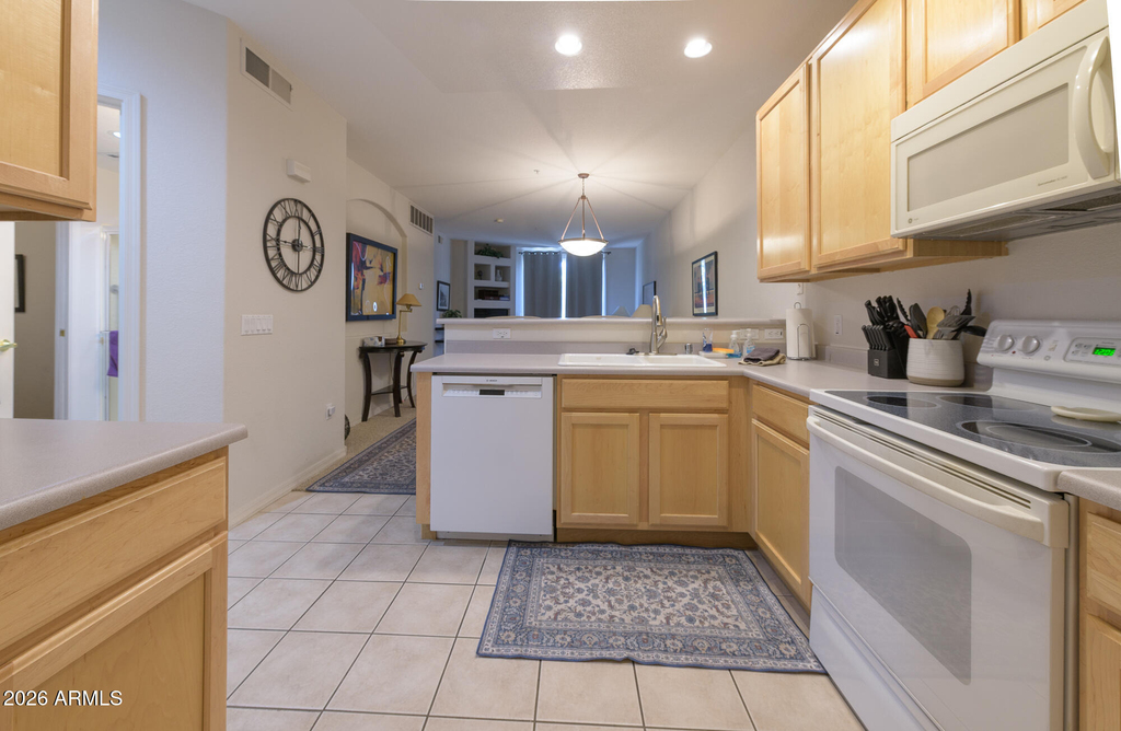 6535 E Superstition Springs Boulevard - Photo 4