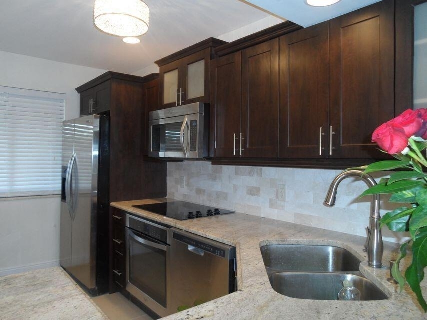 4832 Se Esedra Court - Photo 0