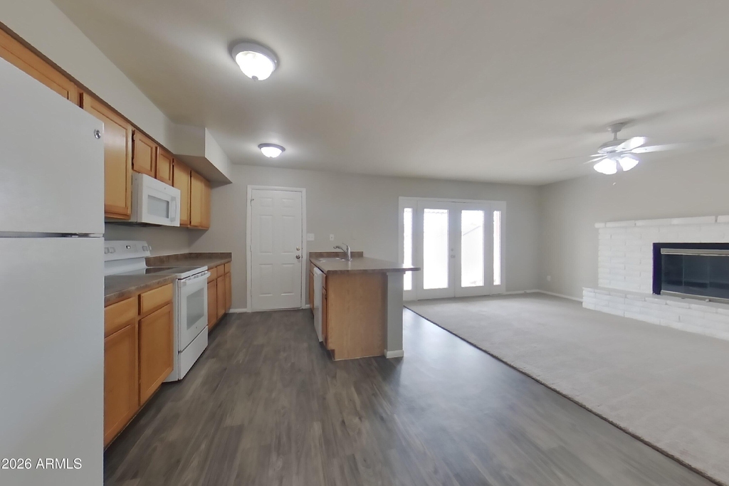 3849 W Poinsettia Drive - Photo 4