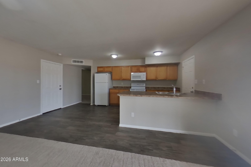 3849 W Poinsettia Drive - Photo 3