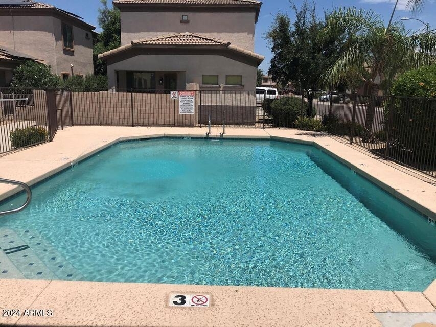 3618 W Marconi Avenue - Photo 2