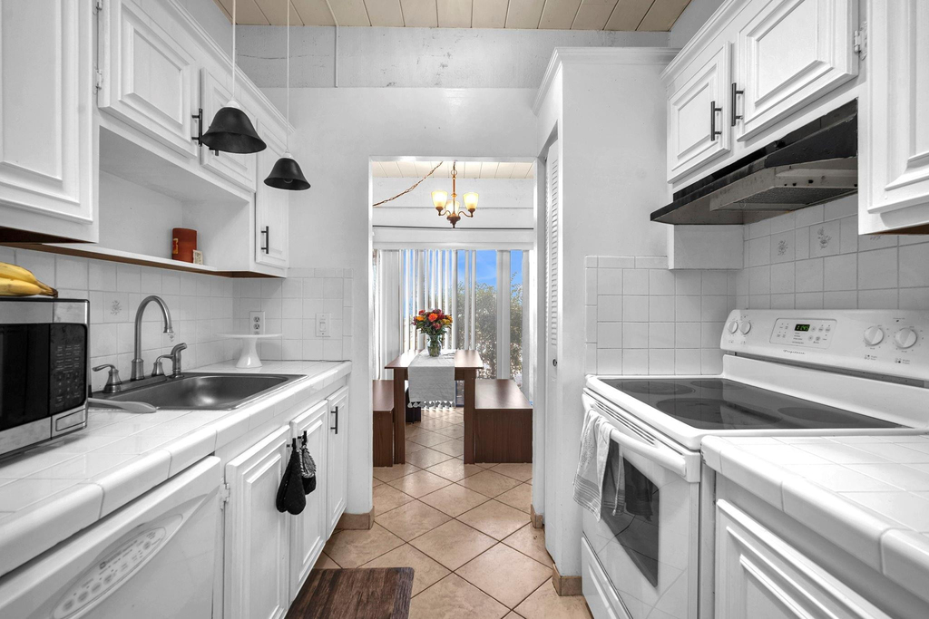 740 E Coco Plum Circle - Photo 12