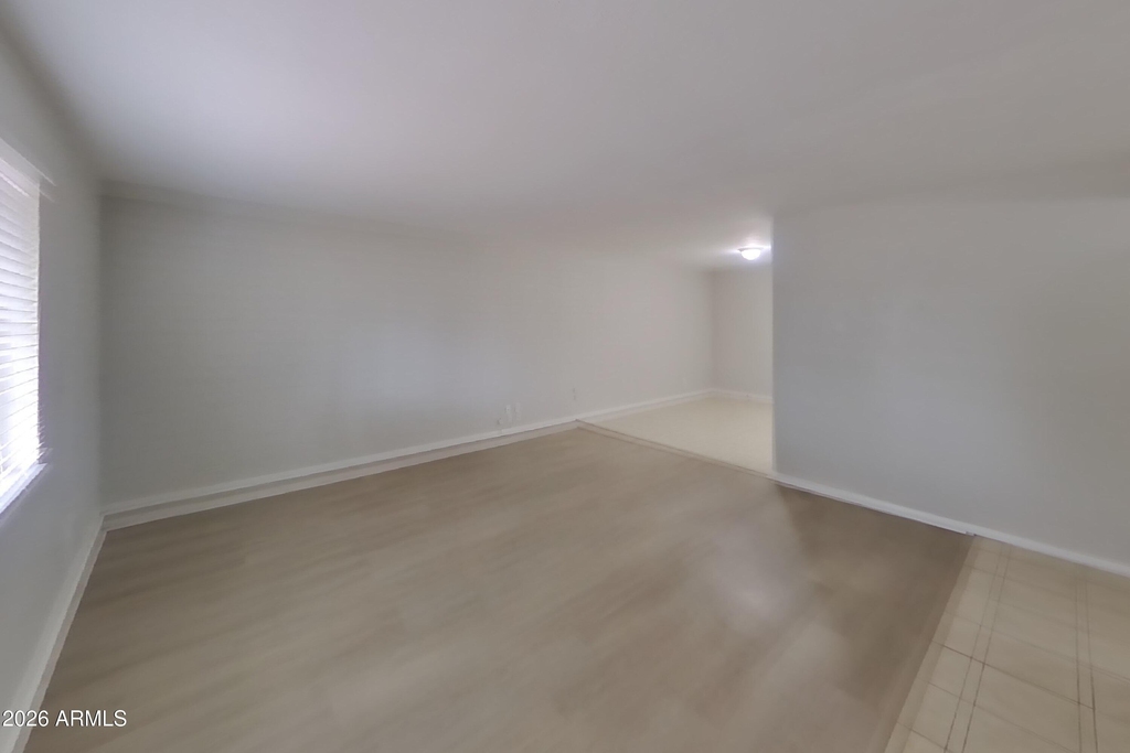 5024 W Krall Street - Photo 1