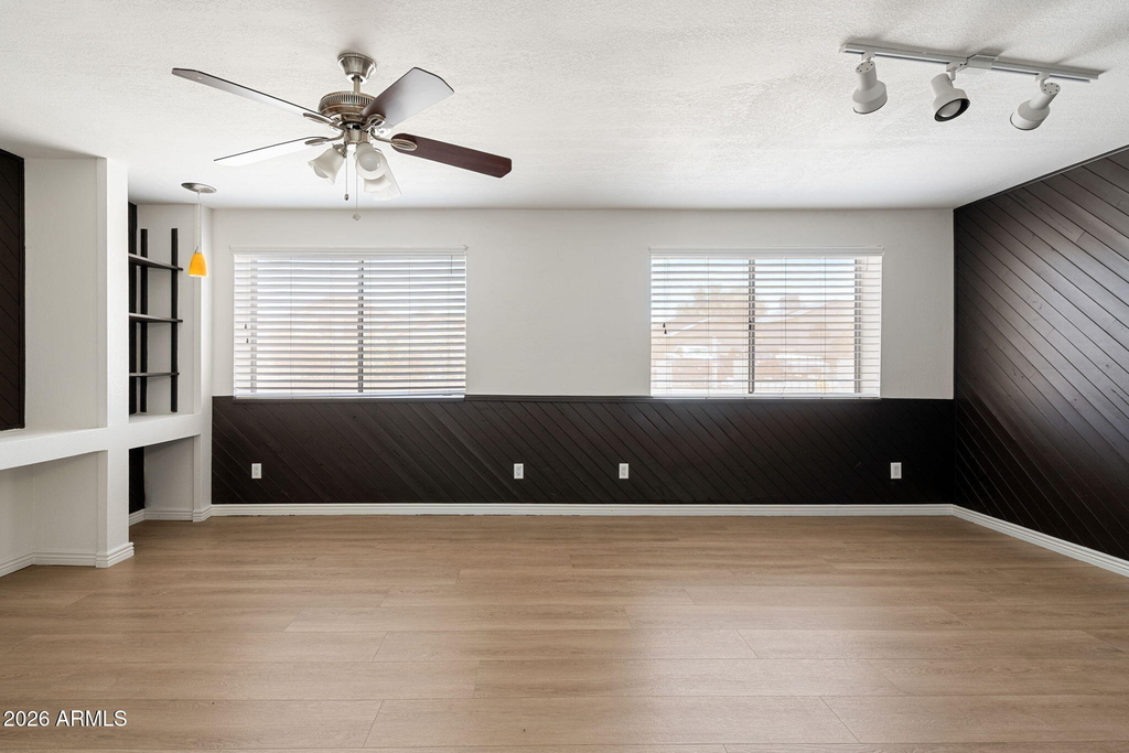 620 E Appaloosa Road - Photo 24