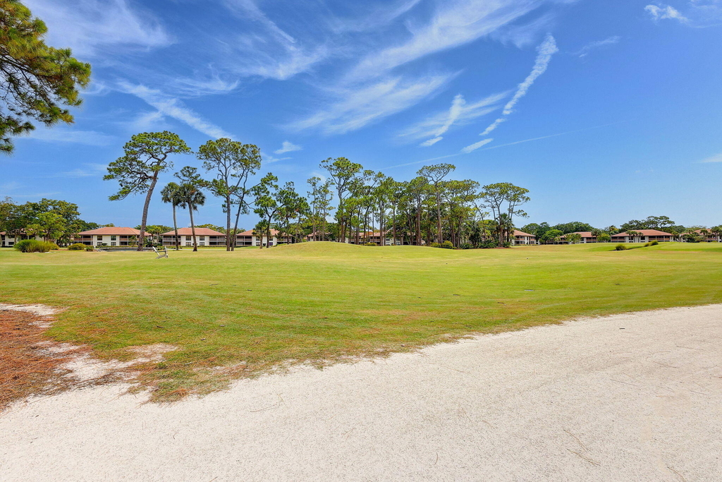 526 Club Drive - Photo 31