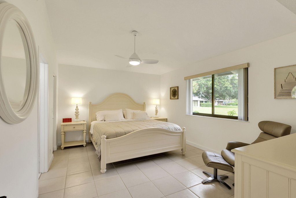 526 Club Drive - Photo 14
