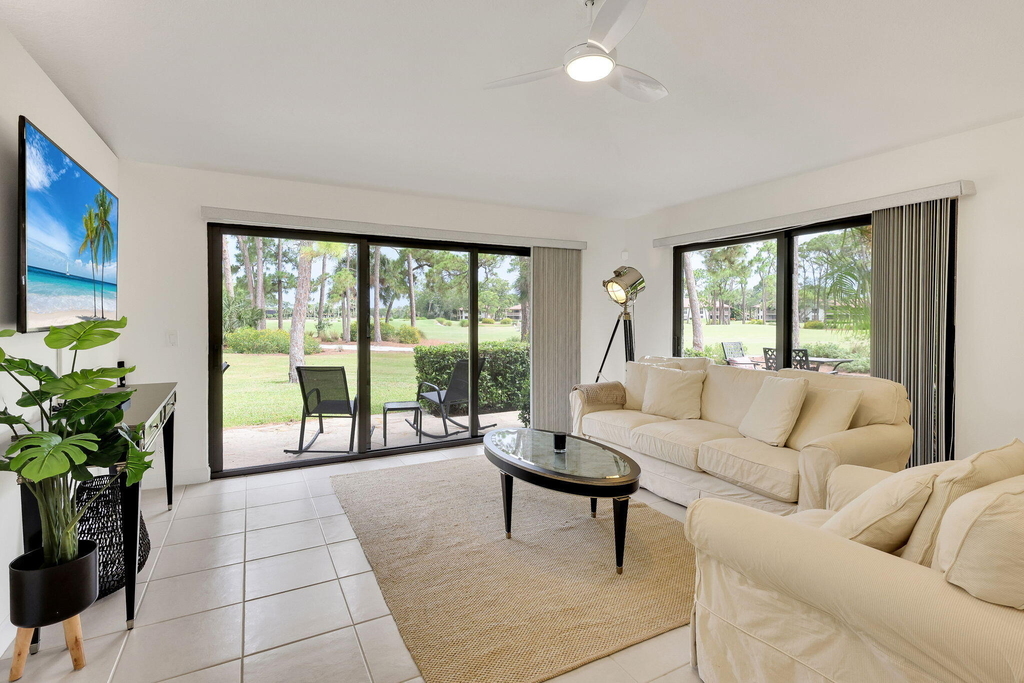 526 Club Drive - Photo 12