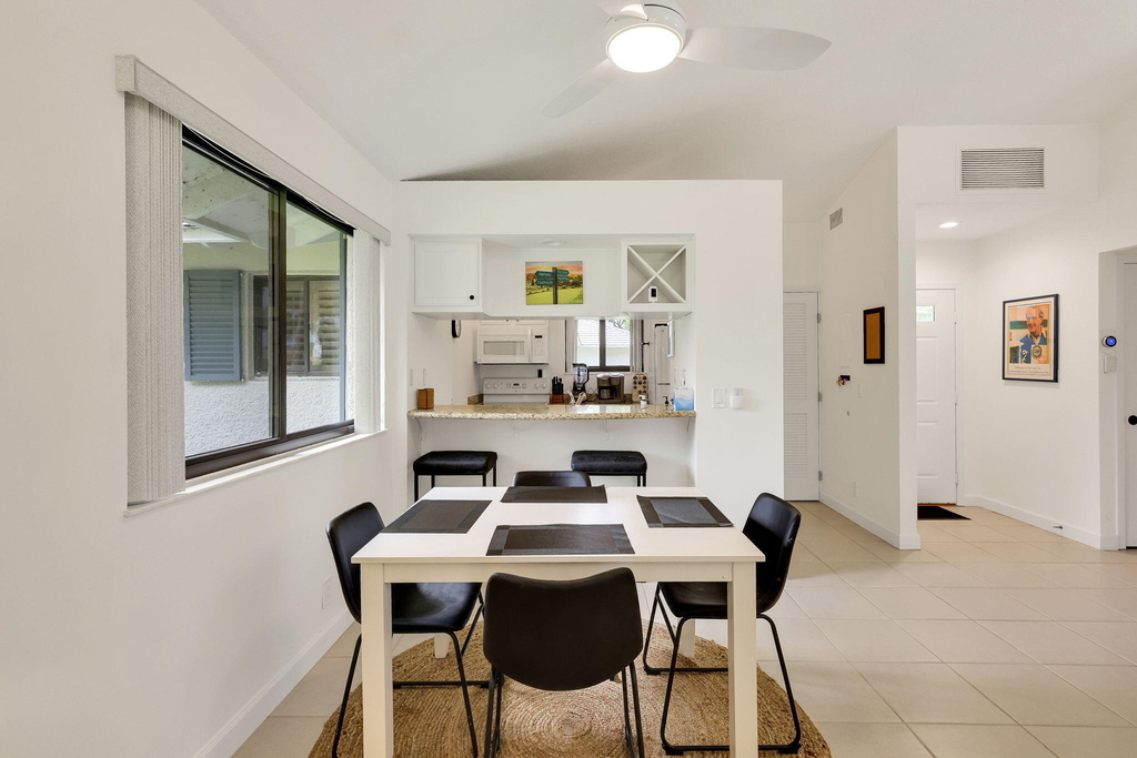 526 Club Drive - Photo 6