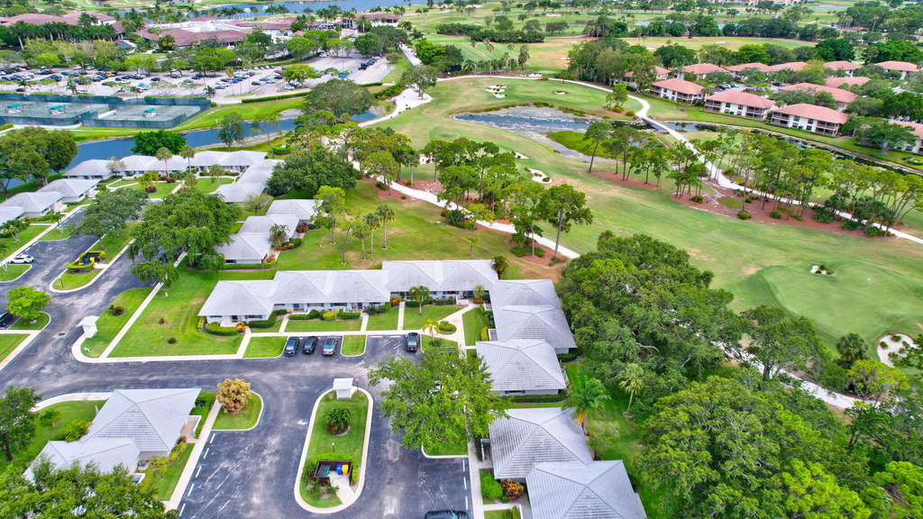 526 Club Drive - Photo 22