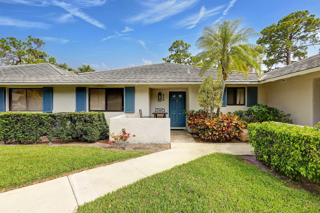 526 Club Drive - Photo 29