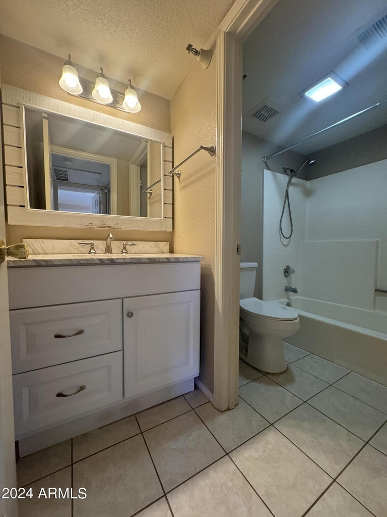 8020 E Thomas Road - Photo 8