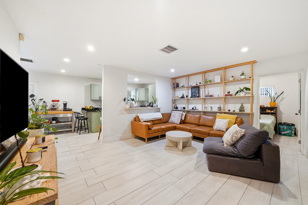 1208 N 31st Avenue - Photo 6