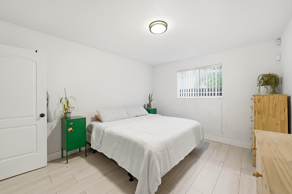 1208 N 31st Avenue - Photo 18