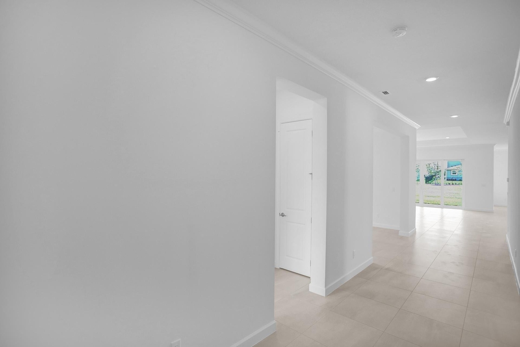 19411 Broad Shore Walk - Photo 5
