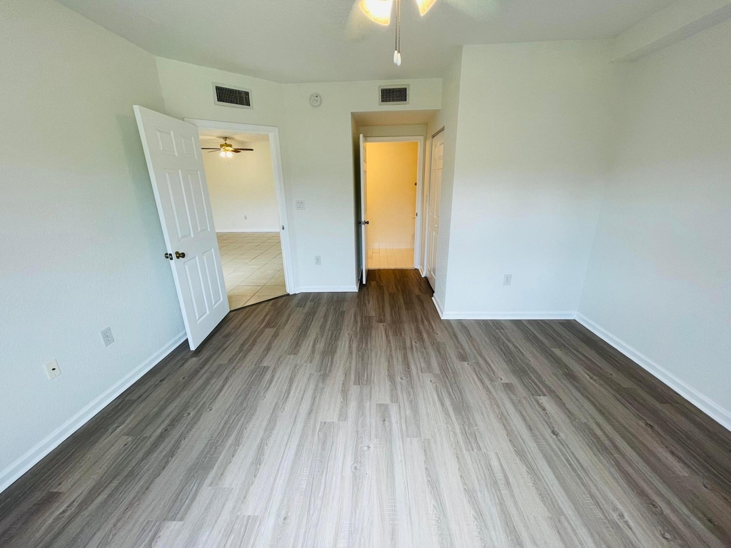 1055 Golden Lakes Boulevard - Photo 0