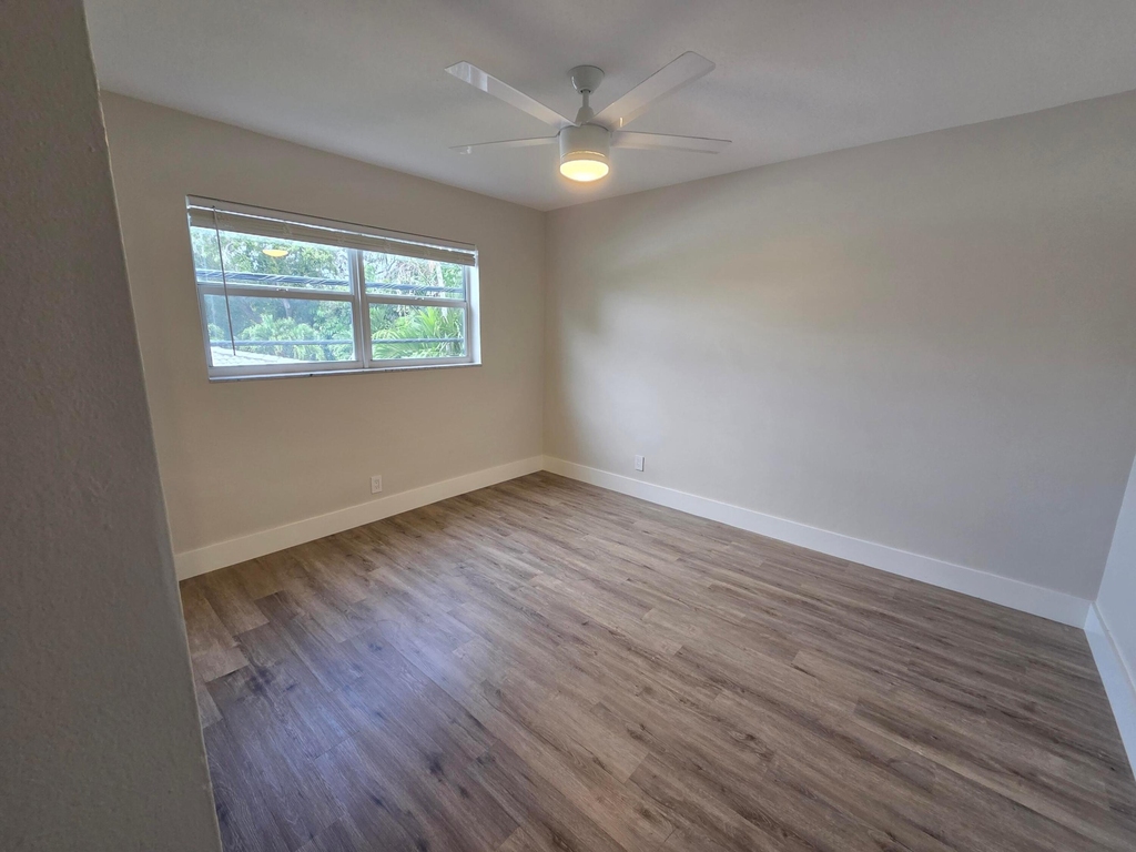 5630 Ne 18th Avenue - Photo 7