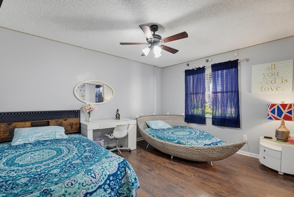 1619 Wiltshire Village Drive - Photo 22