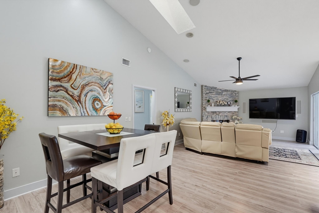 1619 Wiltshire Village Drive - Photo 32
