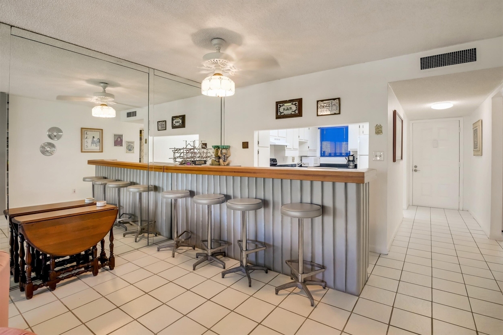 3154 Via Poinciana - Photo 4