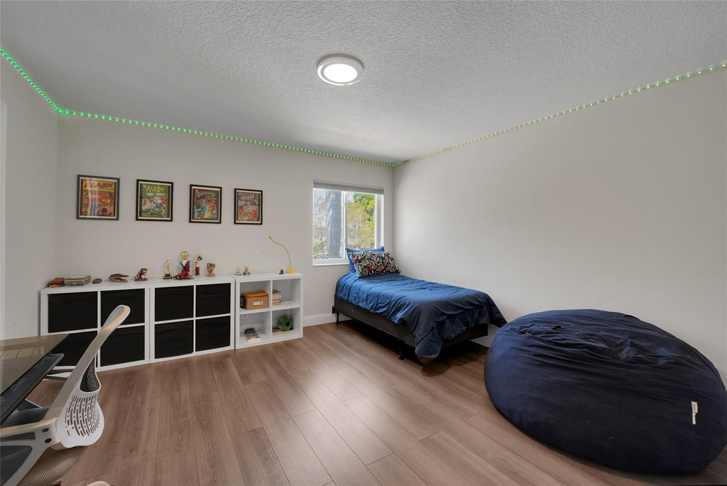 1070 Bluewood Terrace - Photo 46