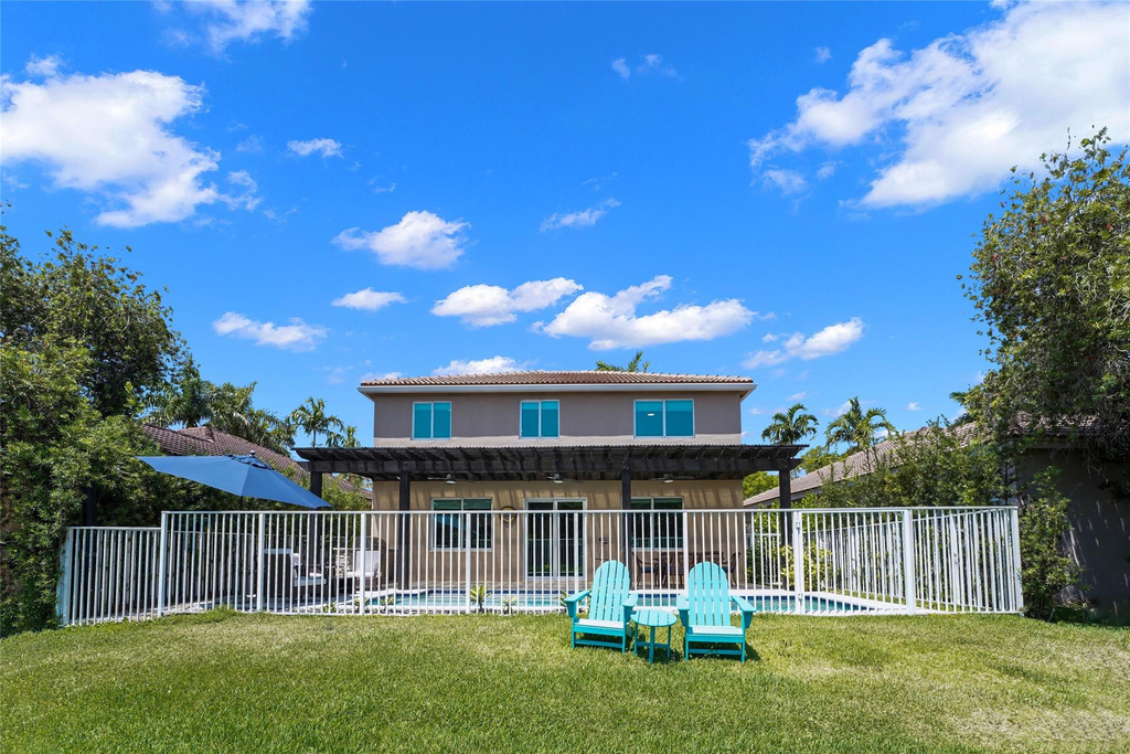 1070 Bluewood Terrace - Photo 59