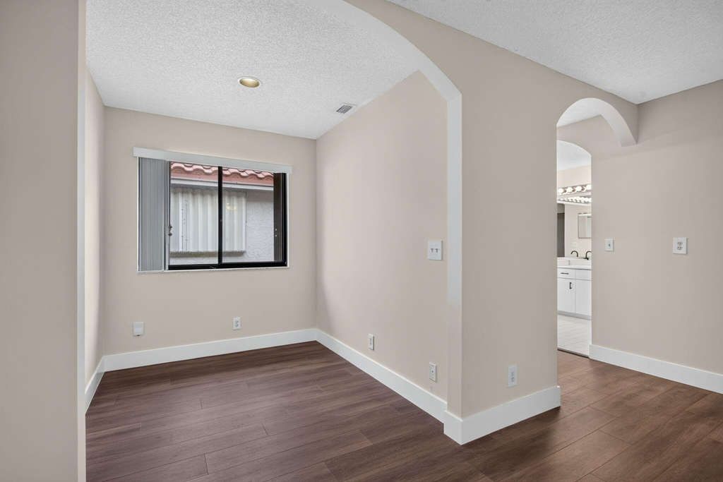 587 Nw 38th Avenue - Photo 28