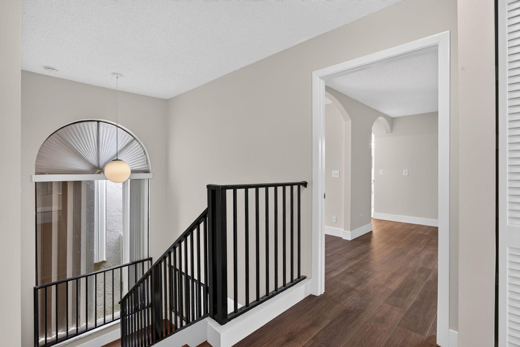 587 Nw 38th Avenue - Photo 19