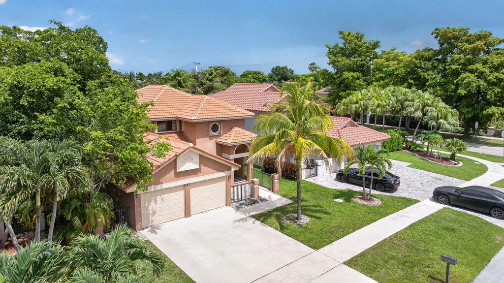 587 Nw 38th Avenue - Photo 34