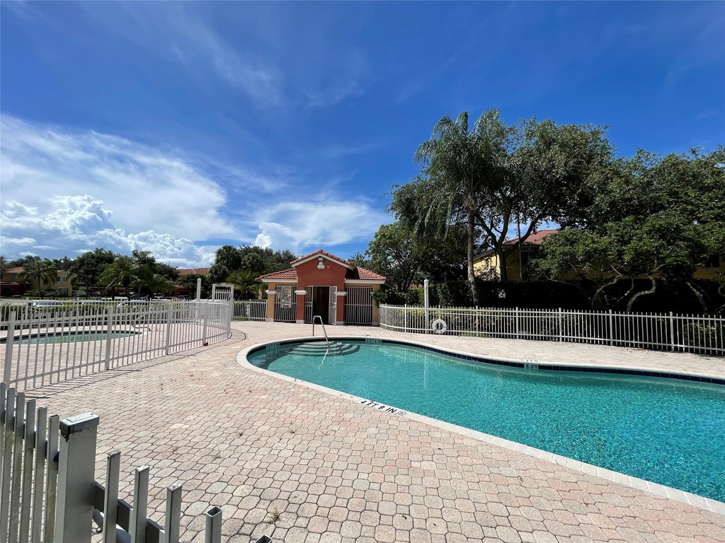 10348 Sw 20th Street - Photo 16