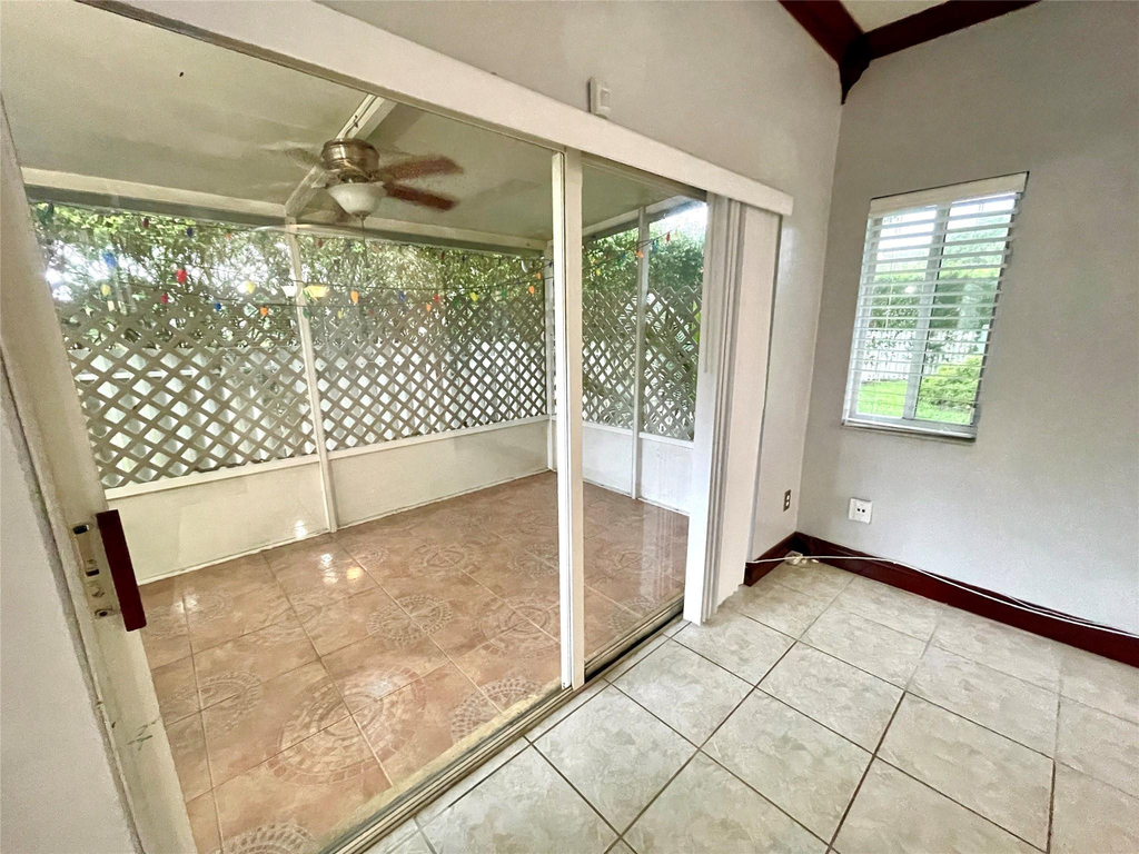 10348 Sw 20th Street - Photo 14