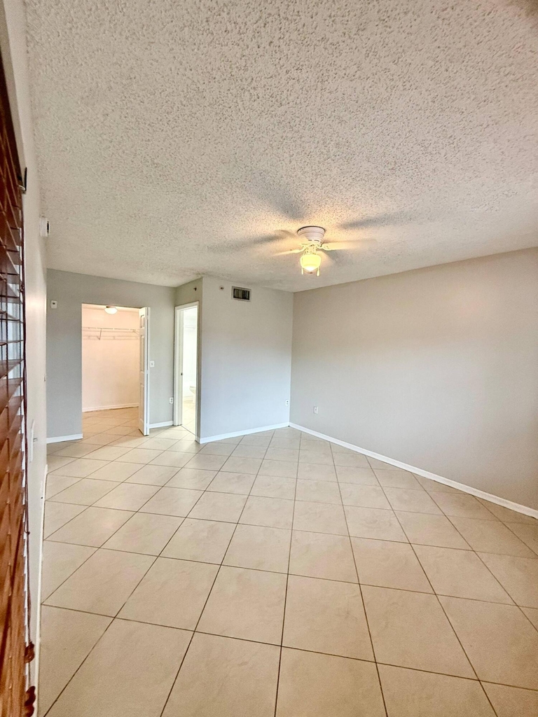5065 Wiles Road - Photo 6