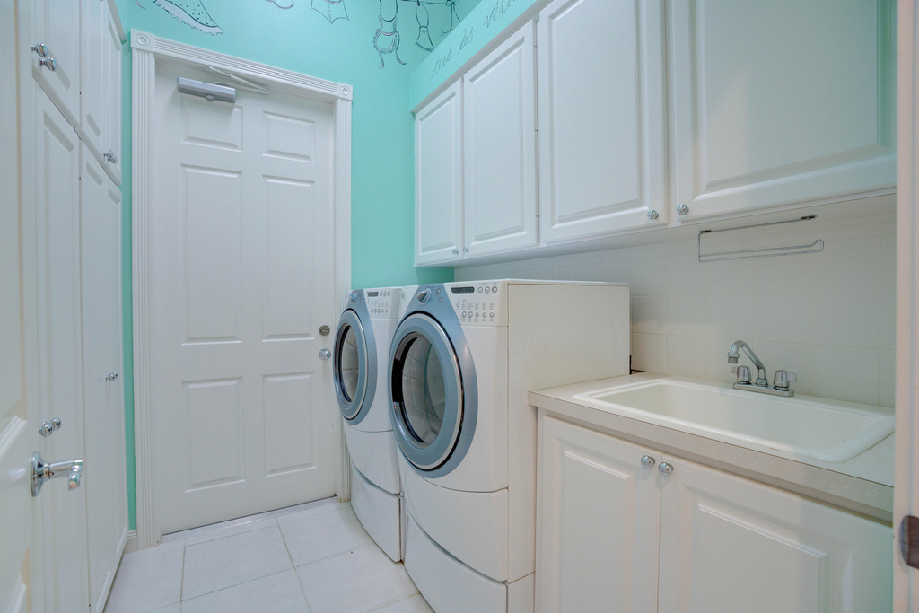 256 San Remo Drive - Photo 7