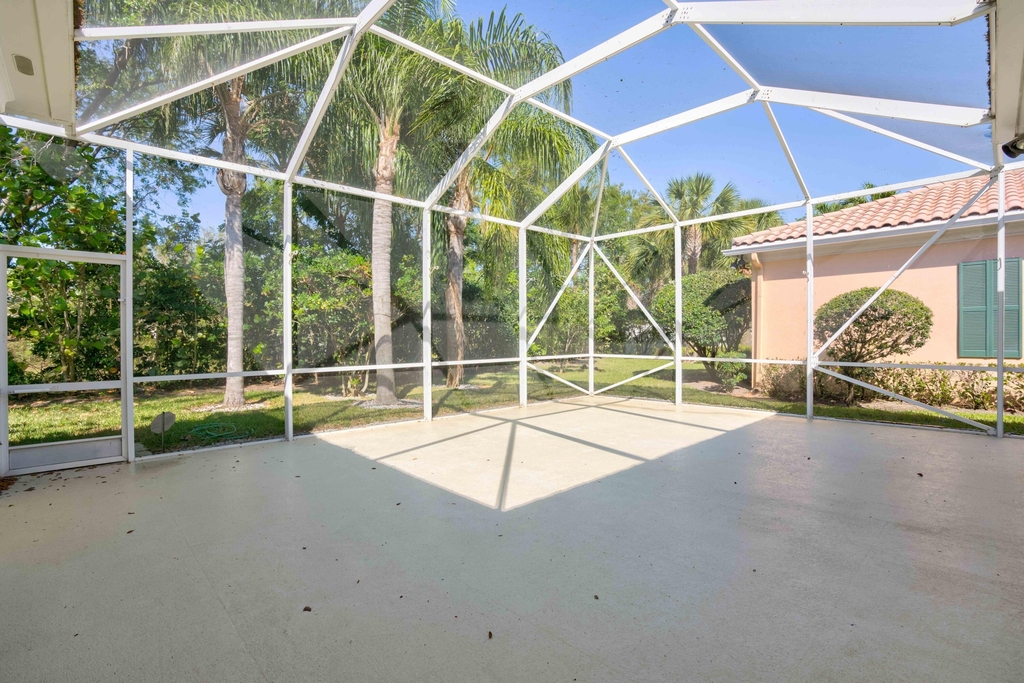 256 San Remo Drive - Photo 15