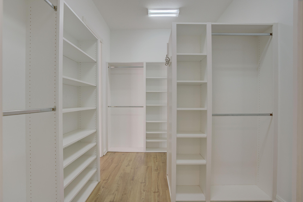 256 San Remo Drive - Photo 4