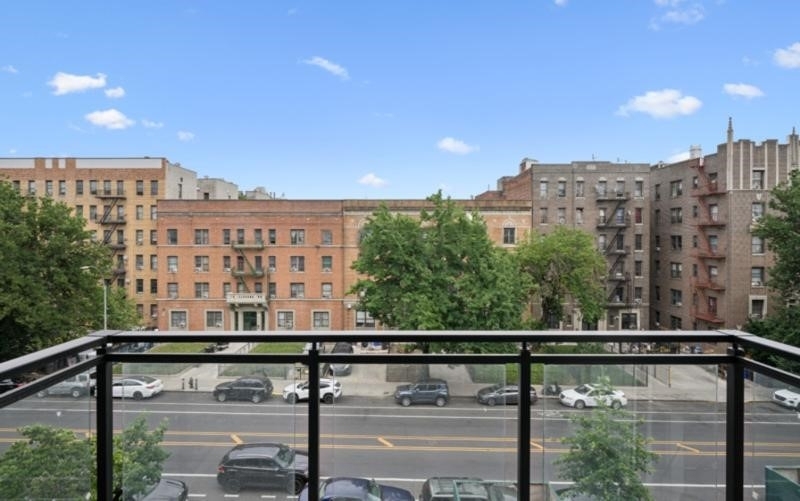 608 Ocean Avenue - Photo 2